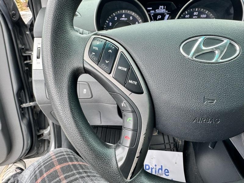 Hyundai Elantra GLS Auto 2013