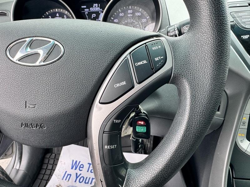 Hyundai Elantra GLS Auto 2013