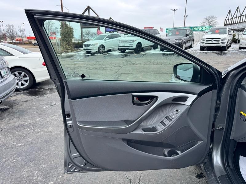 Hyundai Elantra GLS Auto 2013