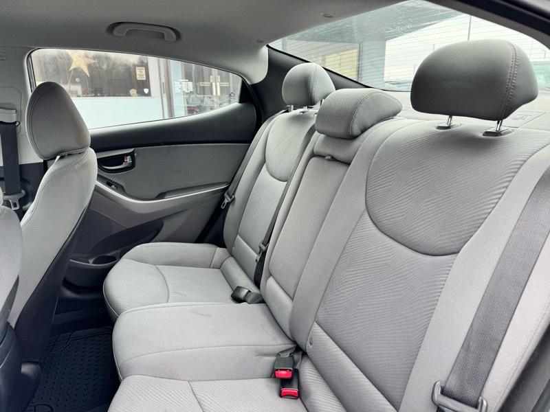 Hyundai Elantra GLS Auto 2013