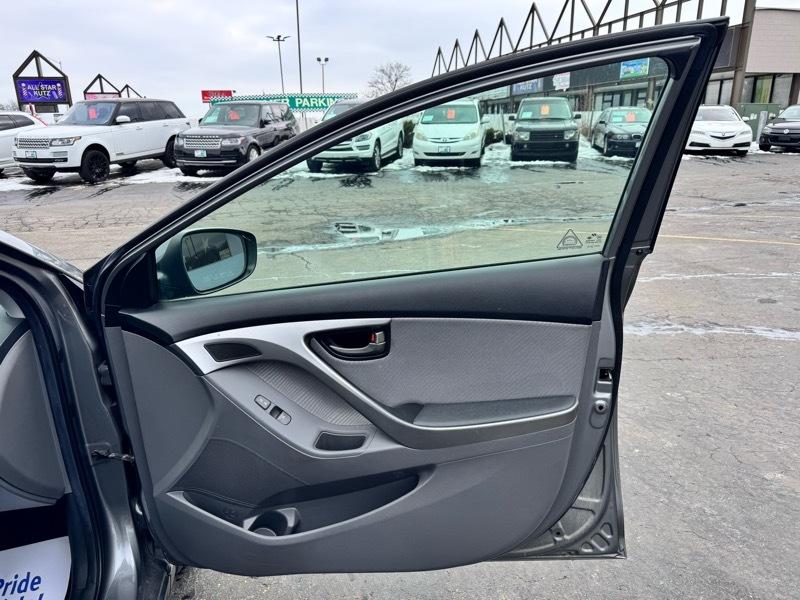 Hyundai Elantra GLS Auto 2013