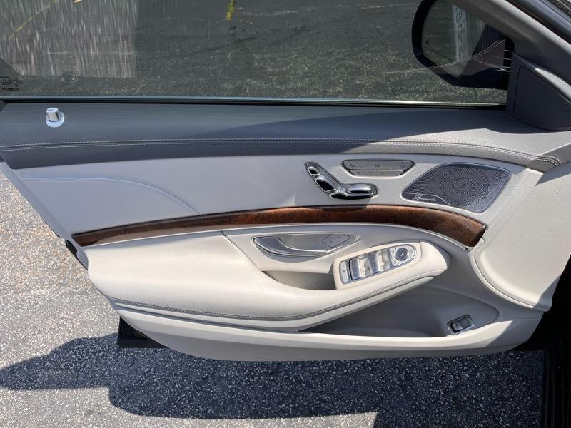 Mercedes-Benz S-Class S550 4MATIC 2014