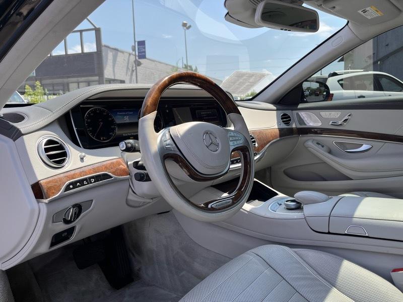 Mercedes-Benz S-Class S550 4MATIC 2014