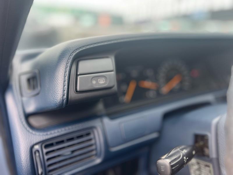 Toyota Camry DLX 1990