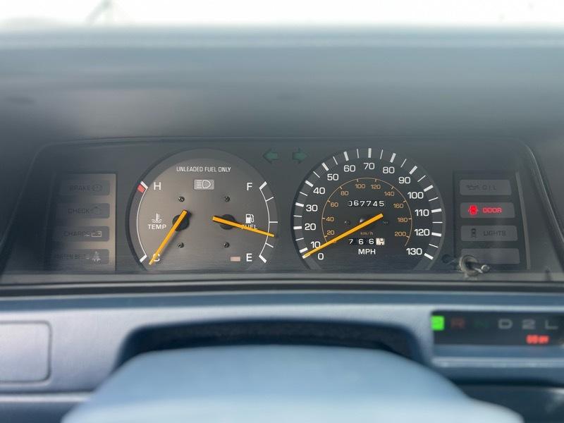 Toyota Camry DLX 1990