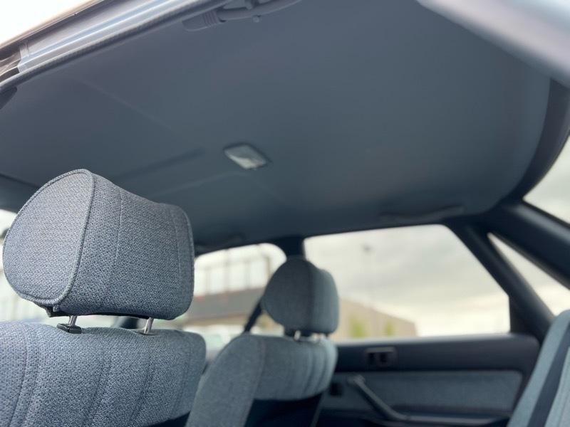 Toyota Camry DLX 1990