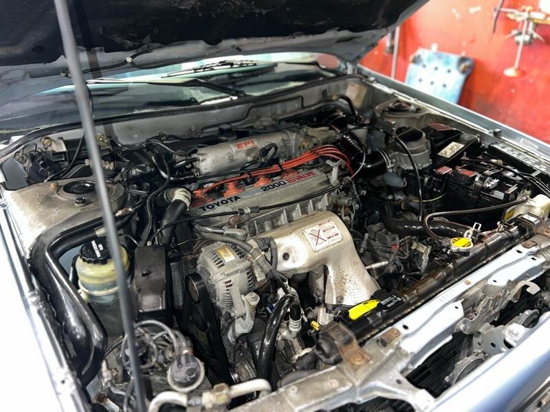 Toyota Camry DLX 1990