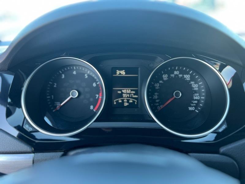 Volkswagen Jetta SE 6A 2016