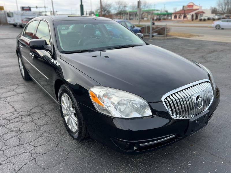 Buick Lucerne CXL 2011