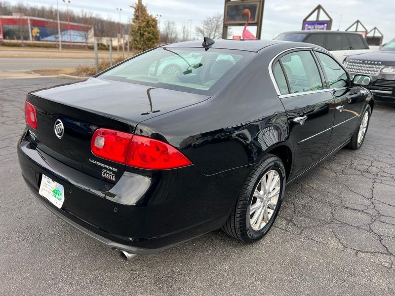 Buick Lucerne CXL 2011