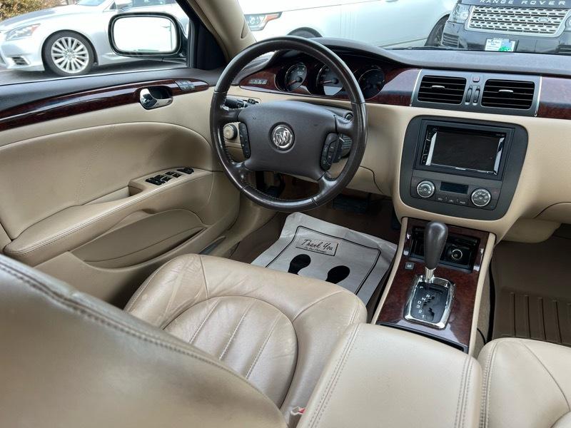 Buick Lucerne CXL 2011