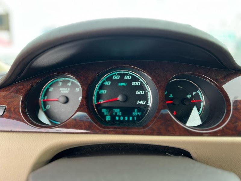 Buick Lucerne CXL 2011