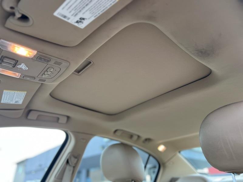 Buick Lucerne CXL 2011