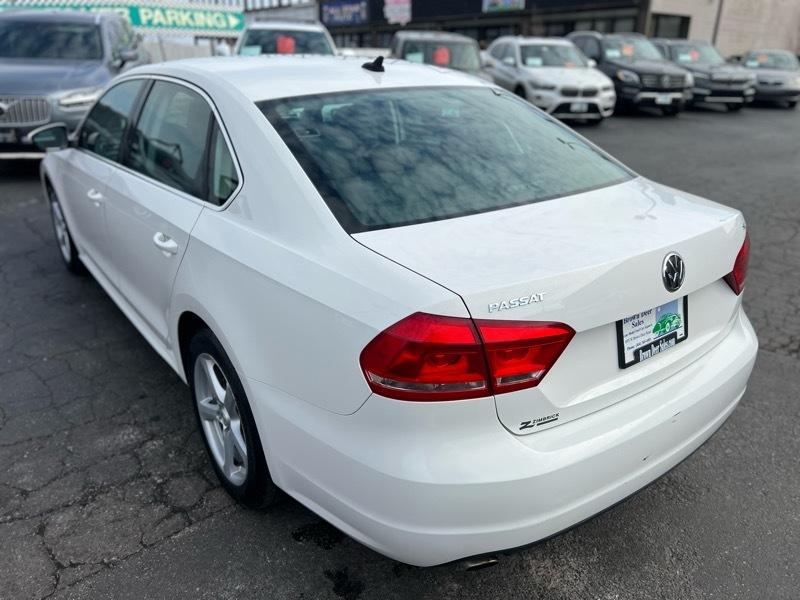 Volkswagen Passat  2012