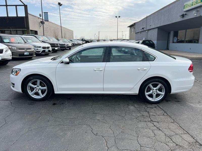 Volkswagen Passat  2012