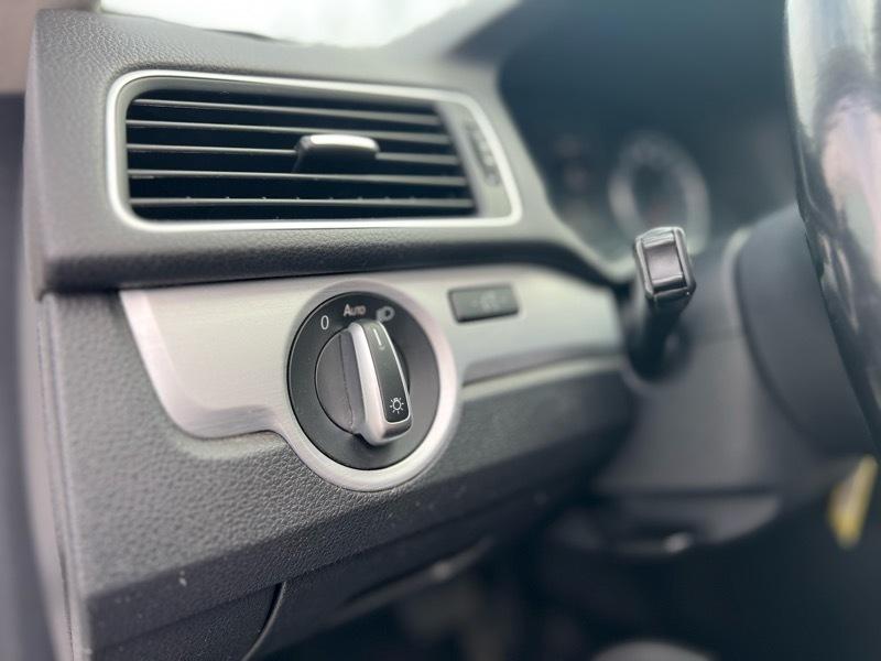 Volkswagen Passat  2012