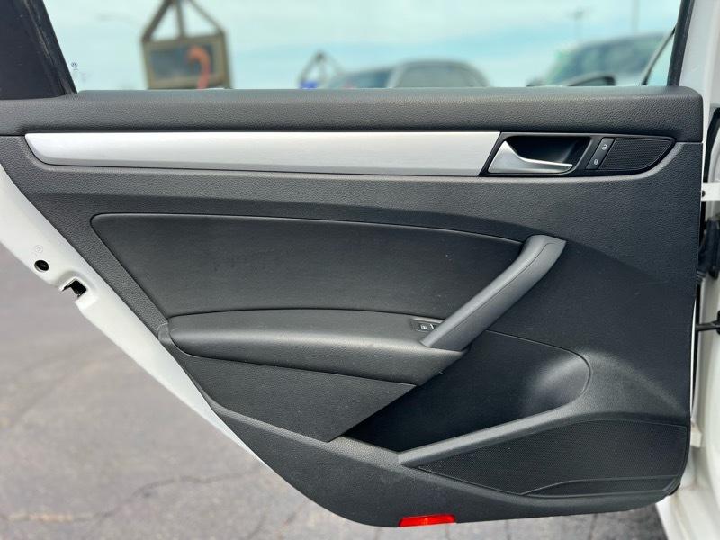 Volkswagen Passat  2012