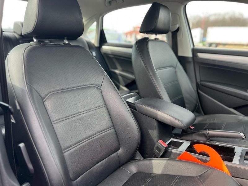 Volkswagen Passat  2012