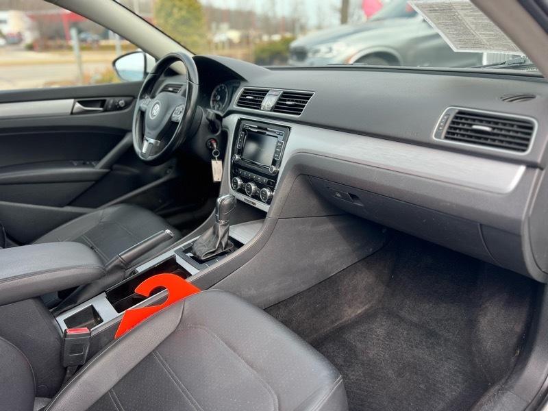 Volkswagen Passat  2012