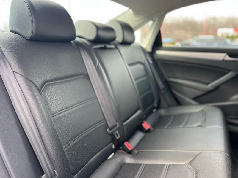 Volkswagen Passat  2012