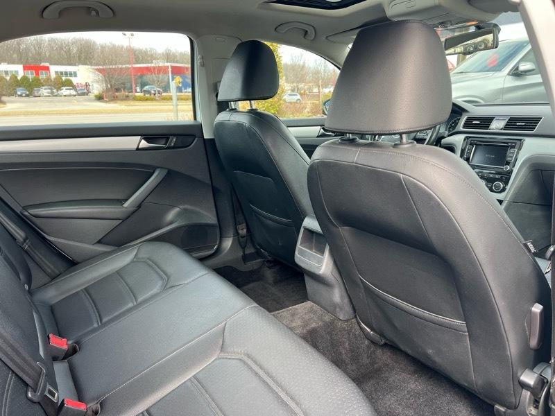 Volkswagen Passat  2012