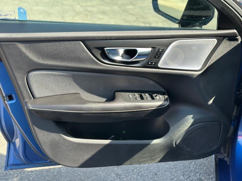 Volvo S60 T6 R-Design AWD 2021