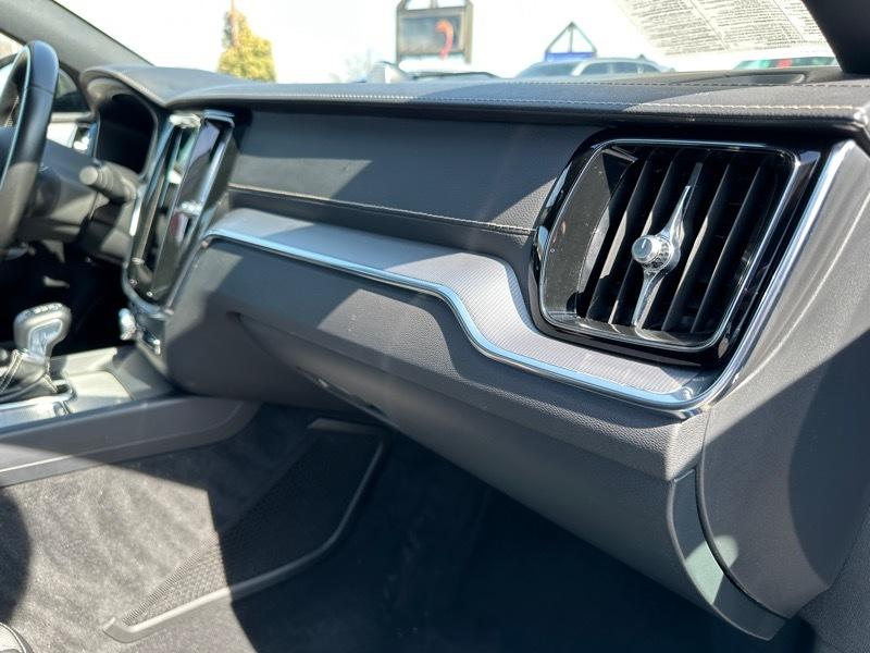 Volvo S60 T6 R-Design AWD 2021