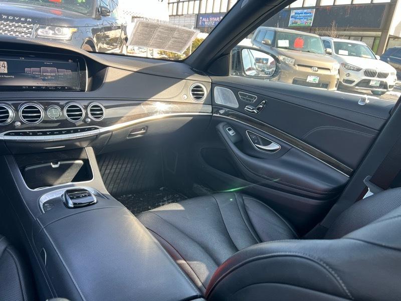 Mercedes-Benz S-Class S550 4MATIC 2015