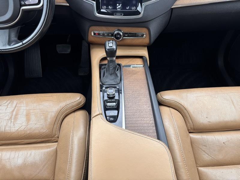 Volvo XC90 T6 First Edition AWD 2016