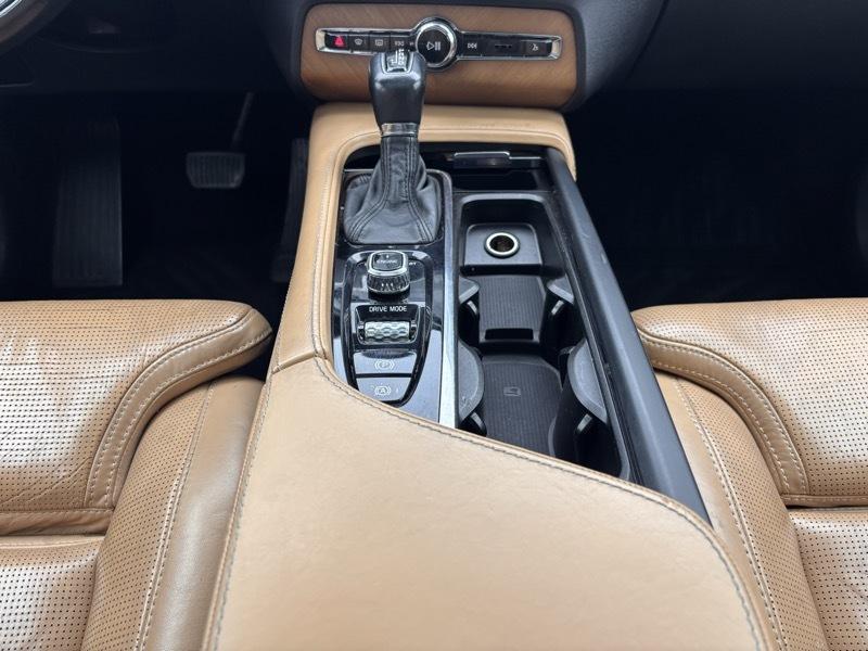 Volvo XC90 T6 First Edition AWD 2016