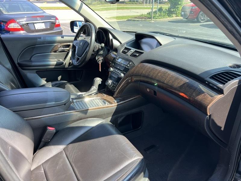 Acura MDX 6-Spd AT w/Tech Package 2012