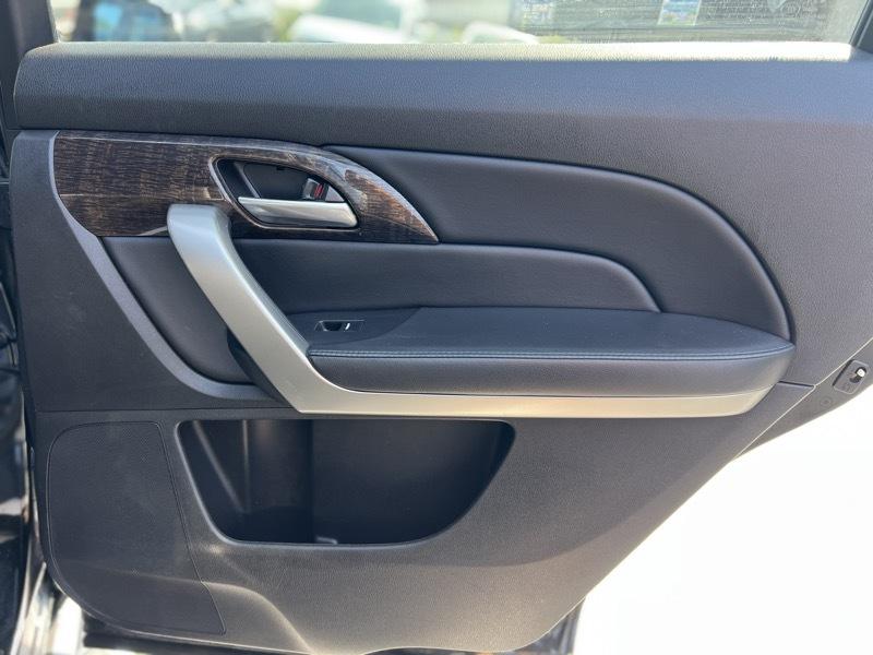 Acura MDX 6-Spd AT w/Tech Package 2012