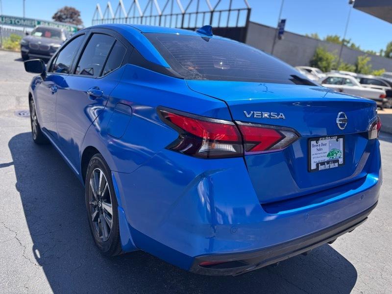 Nissan Versa SV 2021