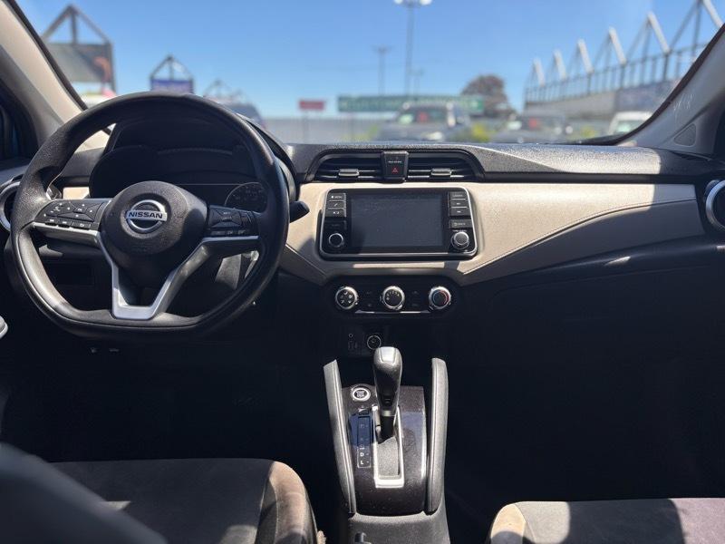 Nissan Versa SV 2021