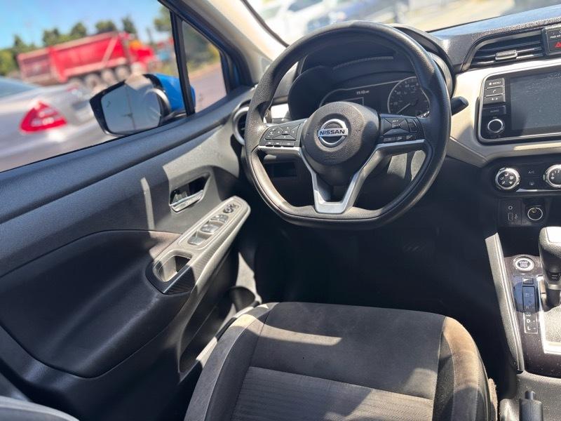 Nissan Versa SV 2021