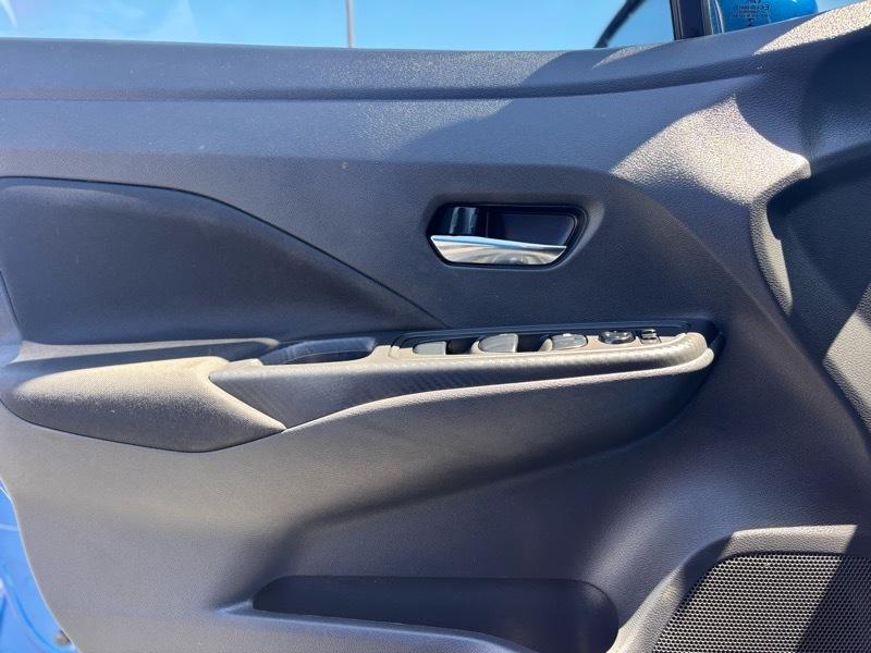 Nissan Versa SV 2021