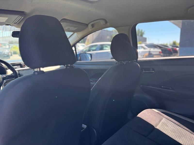 Nissan Versa SV 2021