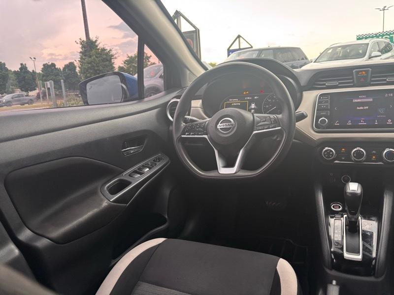 Nissan Versa SV 2021