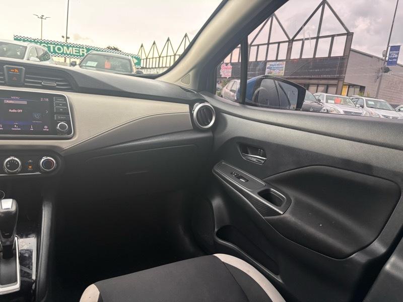 Nissan Versa SV 2021