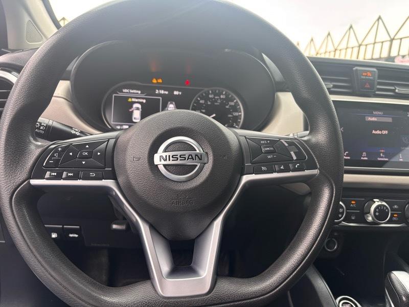 Nissan Versa SV 2021