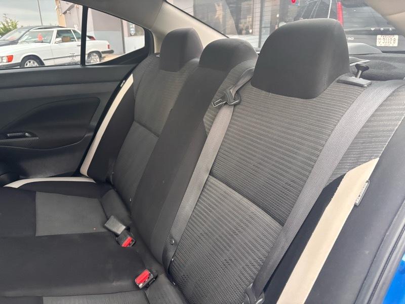 Nissan Versa SV 2021