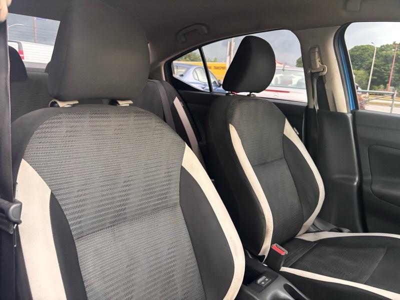 Nissan Versa SV 2021