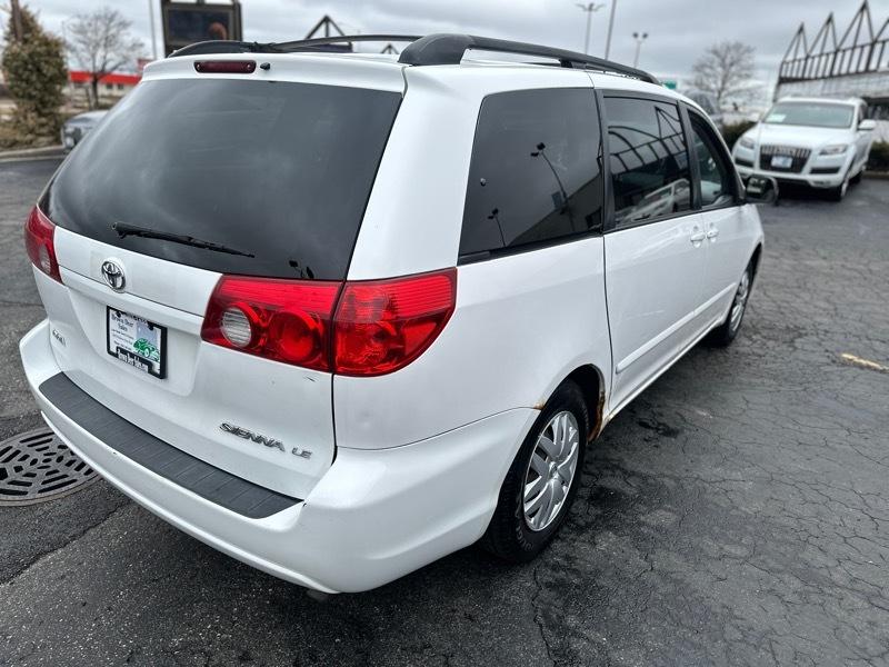 Toyota Sienna CE FWD 7 Passenger 2010