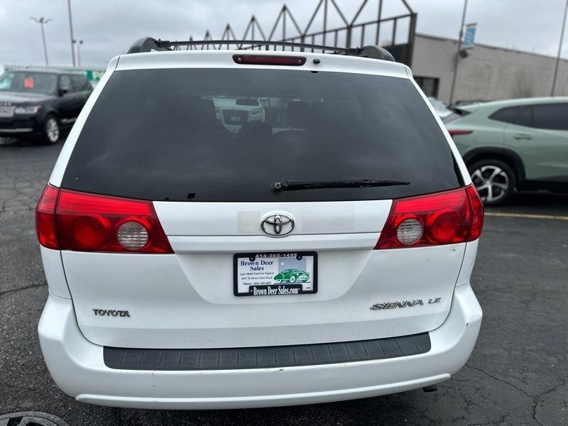 Toyota Sienna CE FWD 7 Passenger 2010