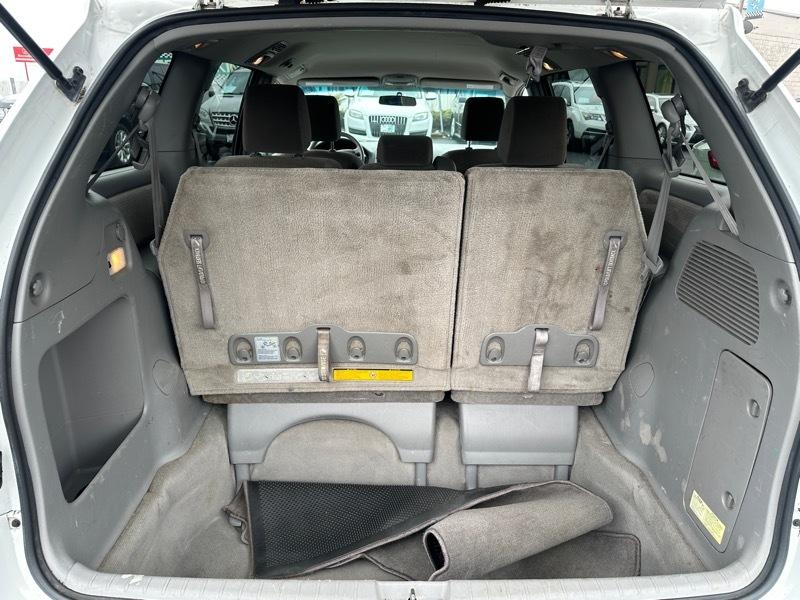 Toyota Sienna CE FWD 7 Passenger 2010