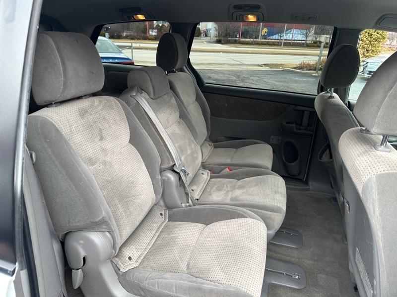 Toyota Sienna CE FWD 7 Passenger 2010