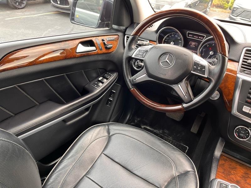 Mercedes-Benz GL-Class GL550 4MATIC 2013