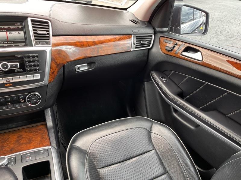 Mercedes-Benz GL-Class GL550 4MATIC 2013