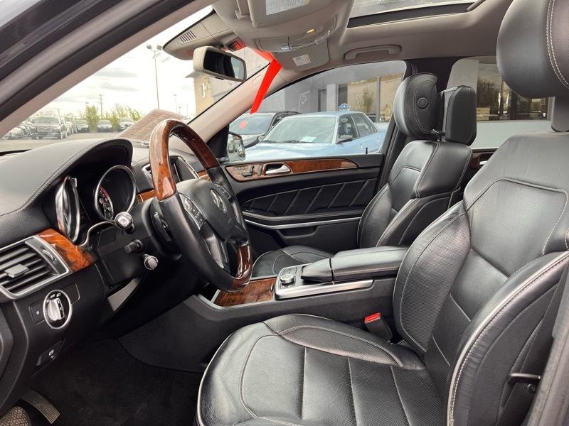 Mercedes-Benz GL-Class GL550 4MATIC 2013