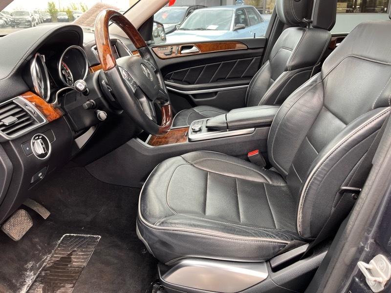 Mercedes-Benz GL-Class GL550 4MATIC 2013